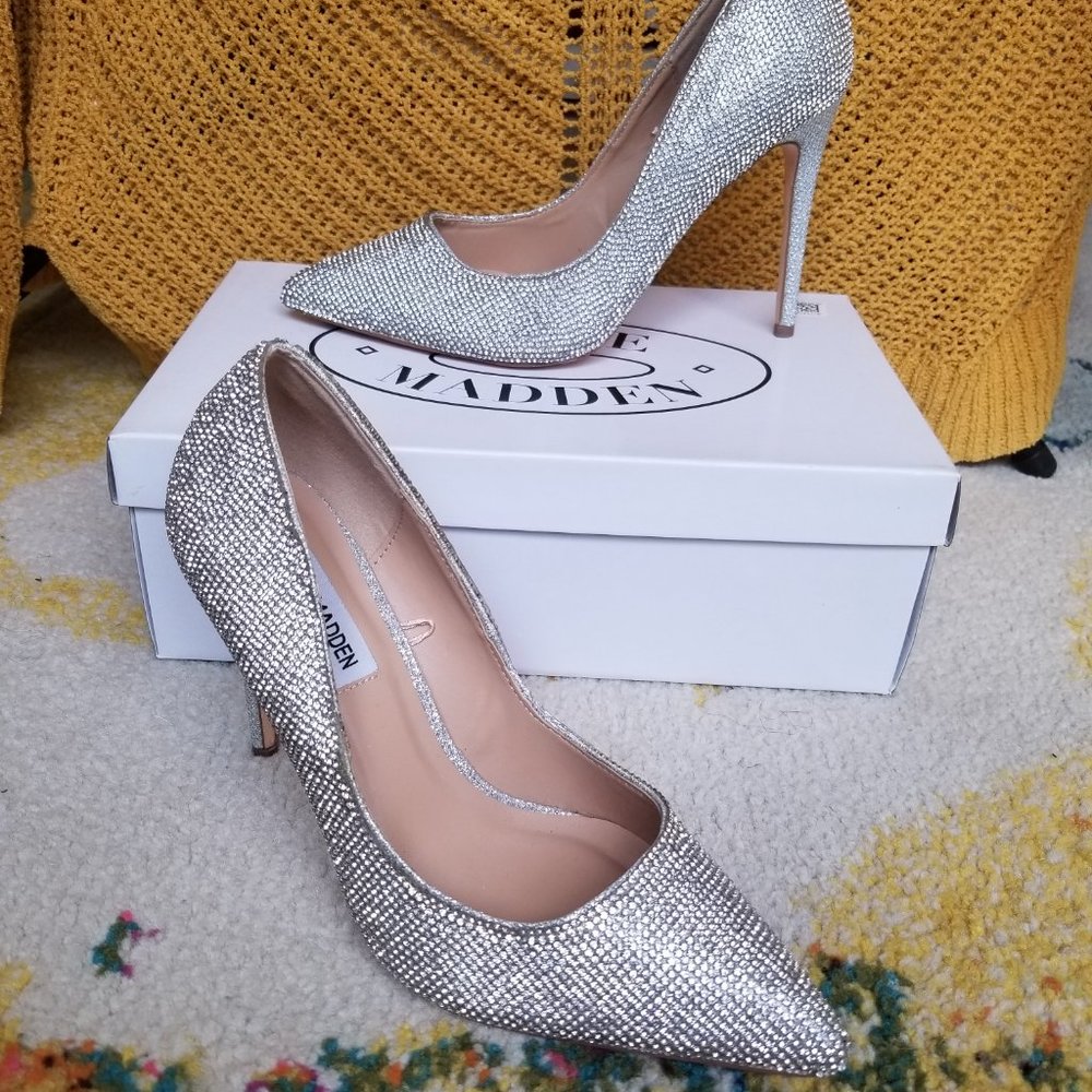 Steve Madden Silver Rhinestone Pointed-Toe Stiletto Heels US8